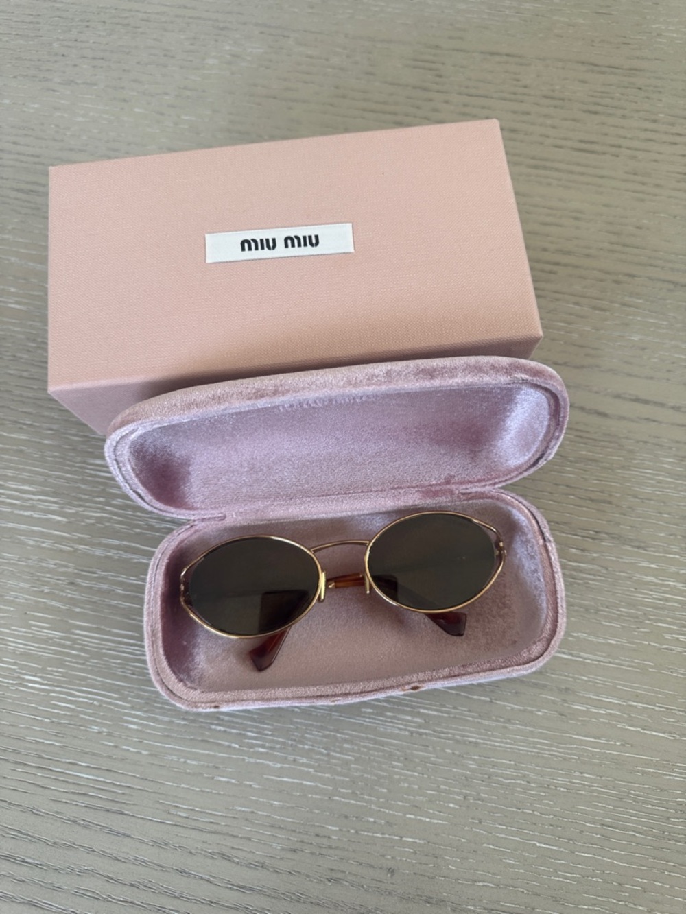 Miu Miu Logo sunglasses